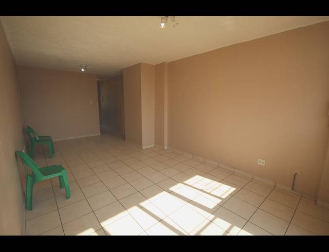 3 BEDROOM APARTMENT FOR SALE IN SINOVILLE